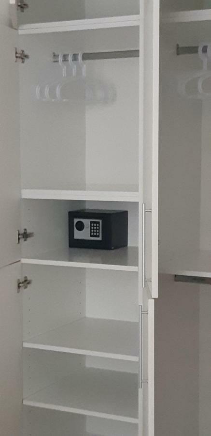 זאגרב Apartment With Garage Lavici מראה חיצוני תמונה