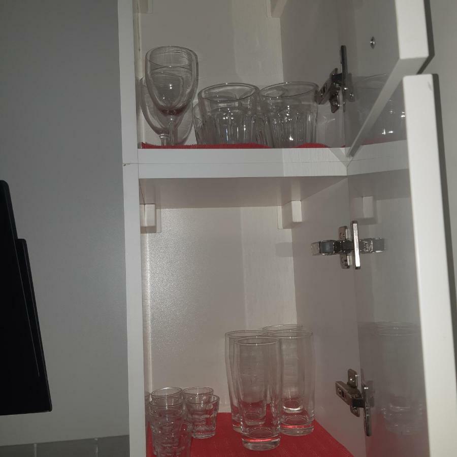 זאגרב Apartment With Garage Lavici מראה חיצוני תמונה